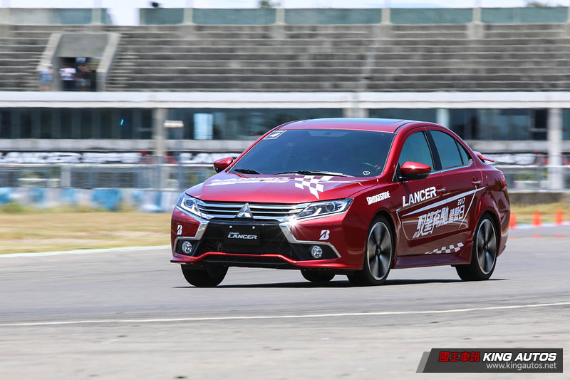 高規格賽道駕訓─《Mitsubishi Lancer》馭望奔馳體驗日 高規格賽道駕訓─《Mitsubishi Lancer》馭望奔馳體驗日