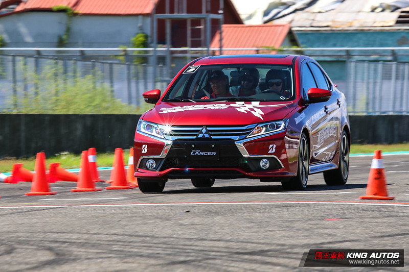 高規格賽道駕訓─《Mitsubishi Lancer》馭望奔馳體驗日 高規格賽道駕訓─《Mitsubishi Lancer》馭望奔馳體驗日
