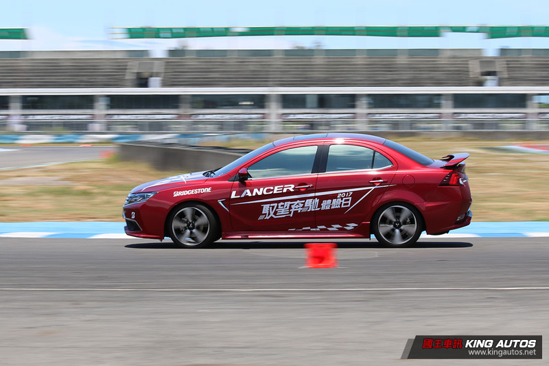 高規格賽道駕訓─《Mitsubishi Lancer》馭望奔馳體驗日 高規格賽道駕訓─《Mitsubishi Lancer》馭望奔馳體驗日