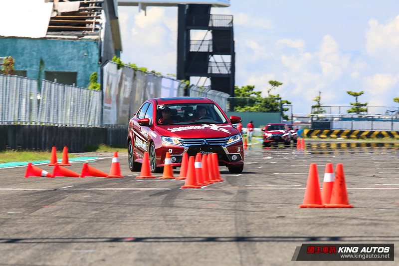 高規格賽道駕訓─《Mitsubishi Lancer》馭望奔馳體驗日 高規格賽道駕訓─《Mitsubishi Lancer》馭望奔馳體驗日