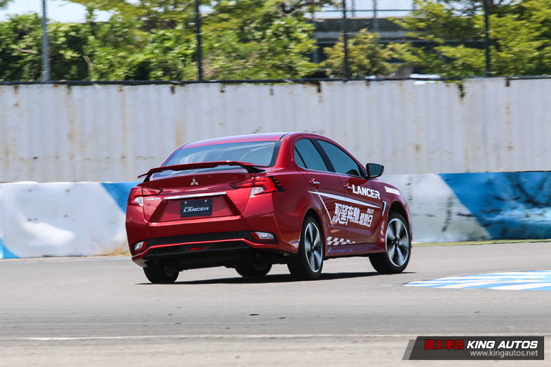 高規格賽道駕訓─《Mitsubishi Lancer》馭望奔馳體驗日 高規格賽道駕訓─《Mitsubishi Lancer》馭望奔馳體驗日