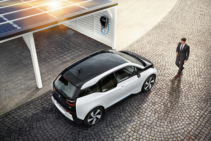身價10萬歐元的義大利麵藝術車 《BMW i3 Spaghetti Car》落槌售出 身價10萬歐元的義大利麵藝術車 《BMW i3 Spaghetti Car》落槌售出