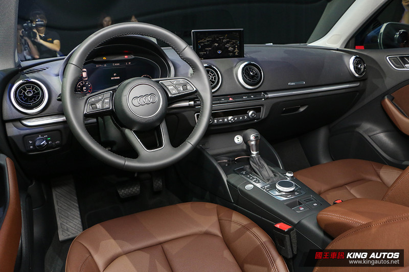 入門售價下修至143萬元 小改款《A3 Sportback》與《A3 Sedan》推出上市 入門售價下修至143萬元 小改款《A3 Sportback》與《A3 Sedan》推出上市