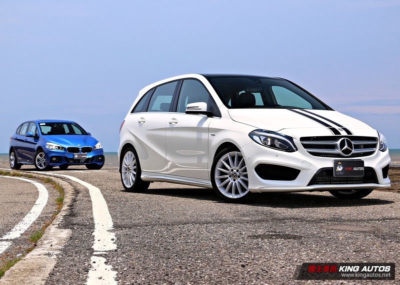 家庭取向動態對決─《Mercedes-Benz B200 White Art Edition》vs.《BMW 220i AT M 家庭取向動態對決─《Mercedes-Benz B200 White Art Edition》vs.《BMW 220i AT M