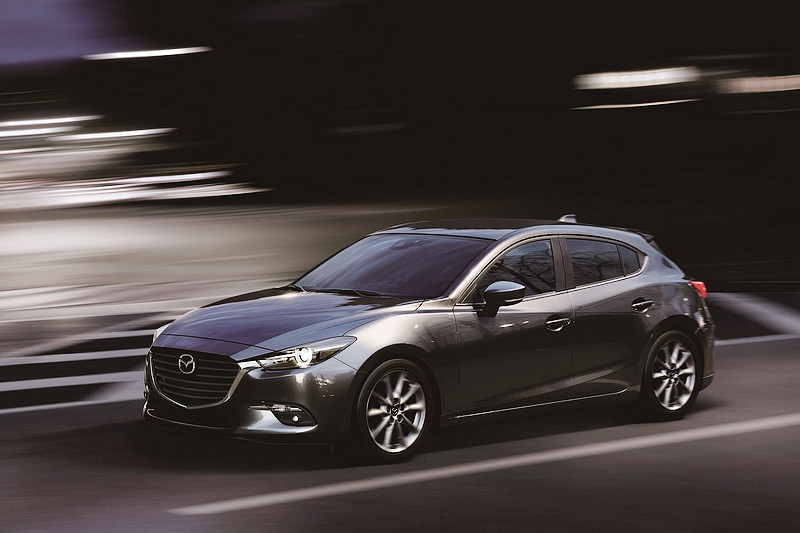 車系重新編成 導入i-ACTIVSENSE安全科技 2018年式《Mazda3》73.9萬起展開接單 車系重新編成 導入i-ACTIVSENSE安全科技 2018年式《Mazda3》73.9萬起展開接單