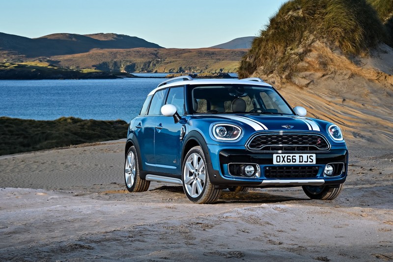 頭燈照明有待加強 《Mini Countryman》與Top Safety Pick+擦身而過 頭燈照明有待加強 《Mini Countryman》與Top Safety Pick+擦身而過