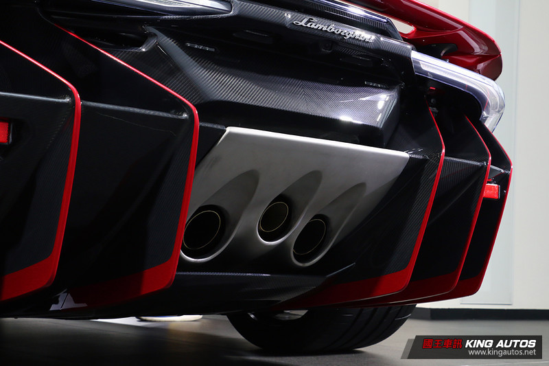 全球20分之1的億元瑰寶 《Lamborghini Centenario》抵臺亮相 全球20分之1的億元瑰寶 《Lamborghini Centenario》抵臺亮相