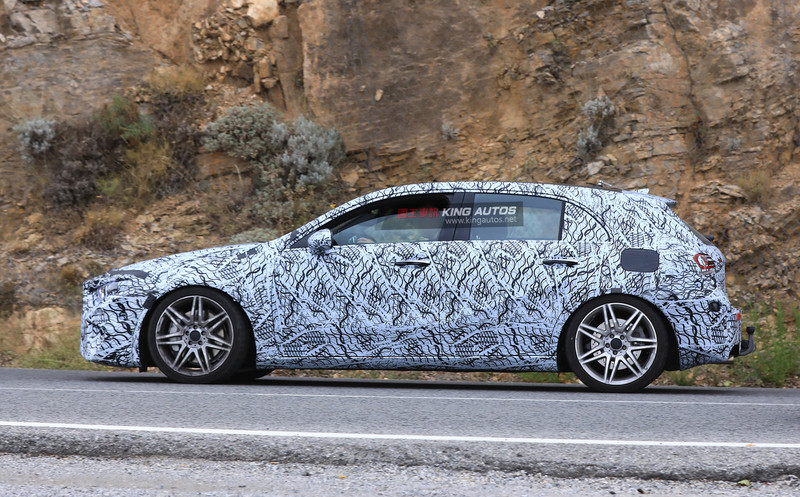新世代《Mercedes-AMG A 45》偽裝現蹤 最大馬力至少400匹起跳 新世代《Mercedes-AMG A 45》偽裝現蹤 最大馬力至少400匹起跳