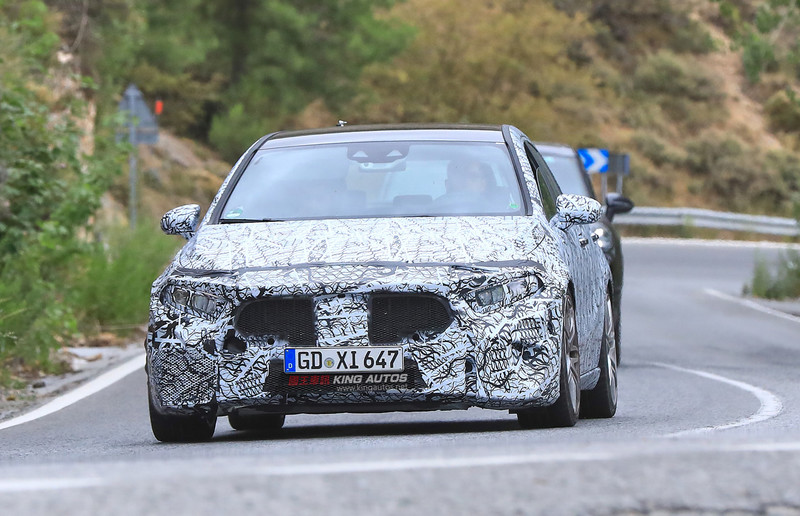 新世代《Mercedes-AMG A 45》偽裝現蹤 最大馬力至少400匹起跳 新世代《Mercedes-AMG A 45》偽裝現蹤 最大馬力至少400匹起跳