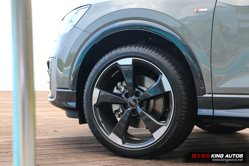 《Audi Q2》上市開賣 139萬元起搶攻豪華入門跨界市場 《Audi Q2》上市開賣 139萬元起搶攻豪華入門跨界市場