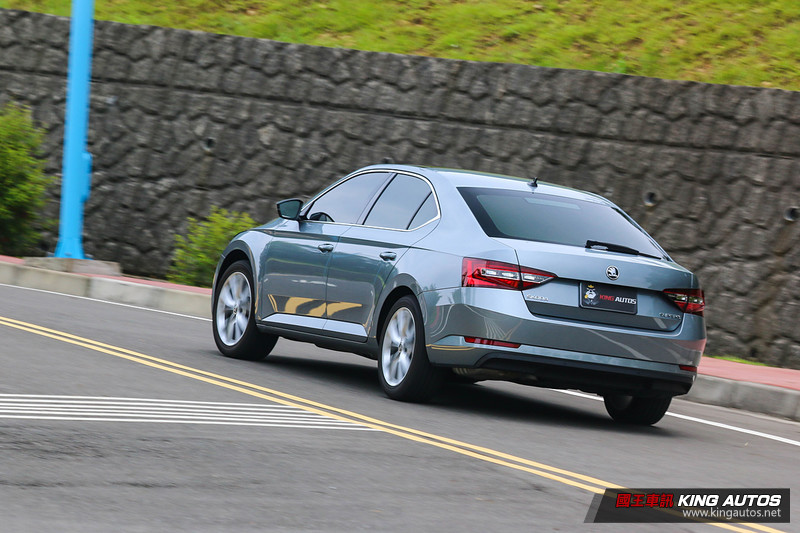 【Why Buy?】《Škoda Superb 2.0 TDI》值得購買的理由? 【Why Buy?】《Škoda Superb 2.0 TDI》值得購買的理由?