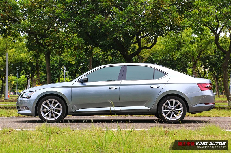 【Why Buy?】《Škoda Superb 2.0 TDI》值得購買的理由? 【Why Buy?】《Škoda Superb 2.0 TDI》值得購買的理由?