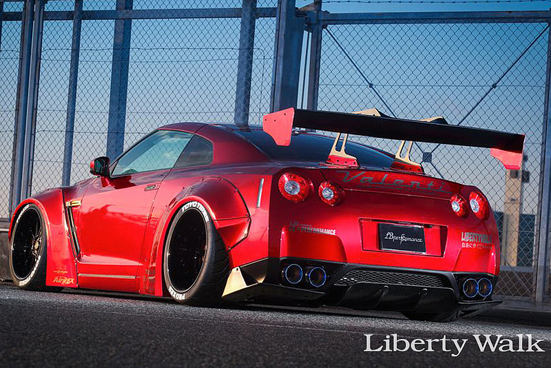 東瀛戰神更添視覺暴力 LB Performance操刀《Nissan GT-R》再現寬體魅力 東瀛戰神更添視覺暴力 LB Performance操刀《Nissan GT-R》再現寬體魅力