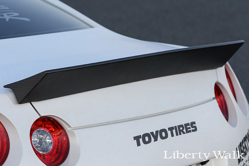 東瀛戰神更添視覺暴力 LB Performance操刀《Nissan GT-R》再現寬體魅力 東瀛戰神更添視覺暴力 LB Performance操刀《Nissan GT-R》再現寬體魅力