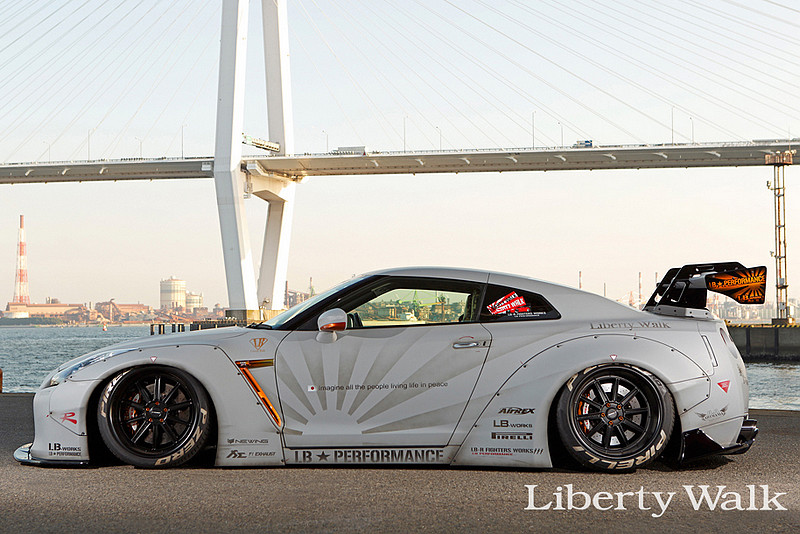 東瀛戰神更添視覺暴力 LB Performance操刀《Nissan GT-R》再現寬體魅力 東瀛戰神更添視覺暴力 LB Performance操刀《Nissan GT-R》再現寬體魅力