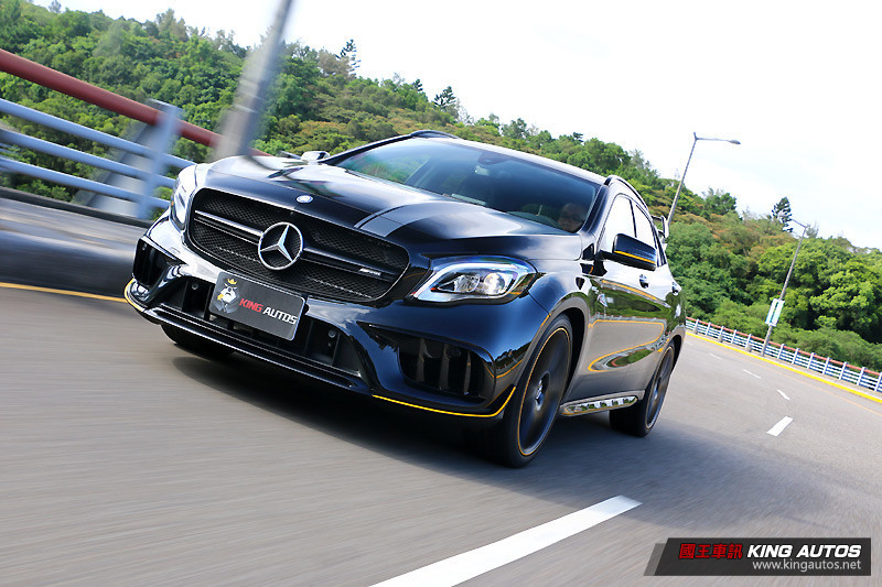 以掠奪目光為先 ─《Mercedes-AMG GLA 45 Yellow Night Edition》就對年輕人的味! 以掠奪目光為先 ─《Mercedes-AMG GLA 45 Yellow Night Edition》就對年輕人的味!