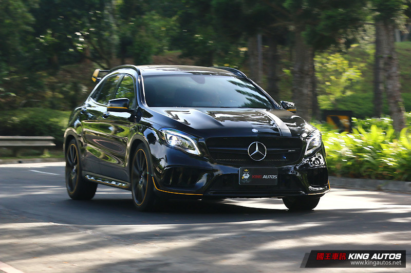 以掠奪目光為先 ─《Mercedes-AMG GLA 45 Yellow Night Edition》就對年輕人的味! 以掠奪目光為先 ─《Mercedes-AMG GLA 45 Yellow Night Edition》就對年輕人的味!