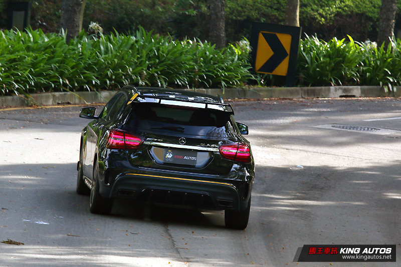 以掠奪目光為先 ─《Mercedes-AMG GLA 45 Yellow Night Edition》就對年輕人的味! 以掠奪目光為先 ─《Mercedes-AMG GLA 45 Yellow Night Edition》就對年輕人的味!