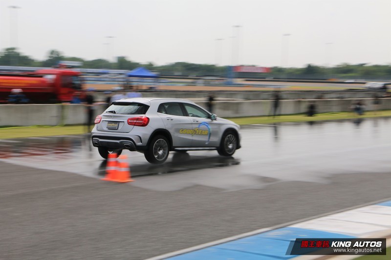 舒適取向頂級休旅胎《Goodyear EfficientGrip Performance SUV》泰國賽道試胎 舒適取向頂級休旅胎《Goodyear EfficientGrip Performance SUV》泰國賽道試胎
