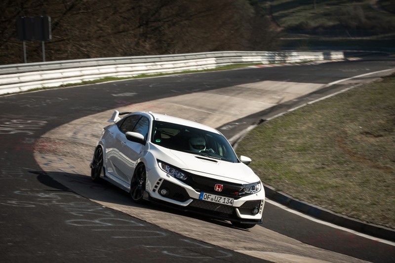 性能鋼砲大亂鬥 《RS3》《AMG A45》《Civic Type R》《Golf R》《Focus RS》加速實測 性能鋼砲大亂鬥 《RS3》《AMG A45》《Civic Type R》《Golf R》《Focus RS》加速實測