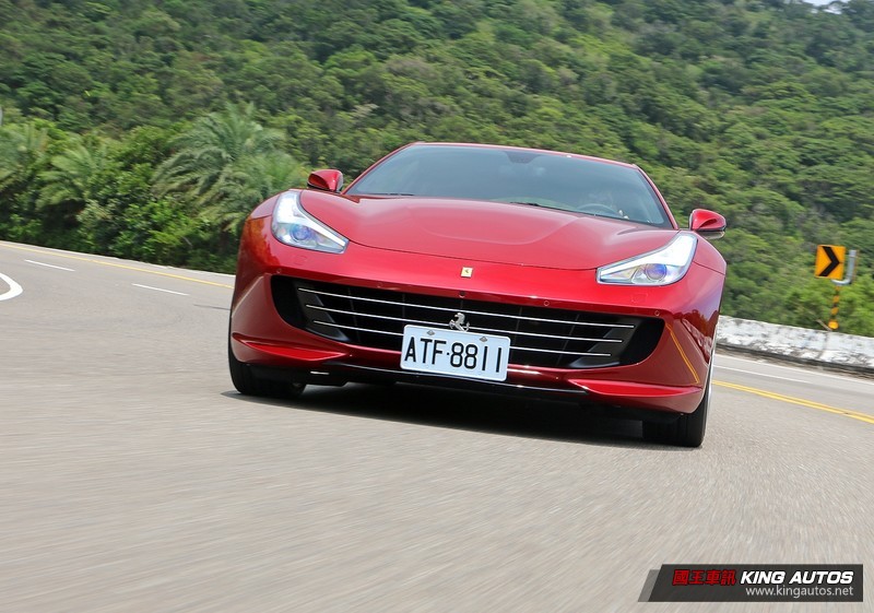 感受喘息與脈動─《Ferrari GTC4Lusso T》試駕報導 感受喘息與脈動─《Ferrari GTC4Lusso T》試駕報導