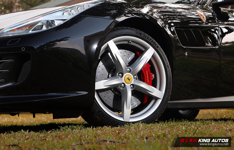 感受喘息與脈動─《Ferrari GTC4Lusso T》試駕報導 感受喘息與脈動─《Ferrari GTC4Lusso T》試駕報導