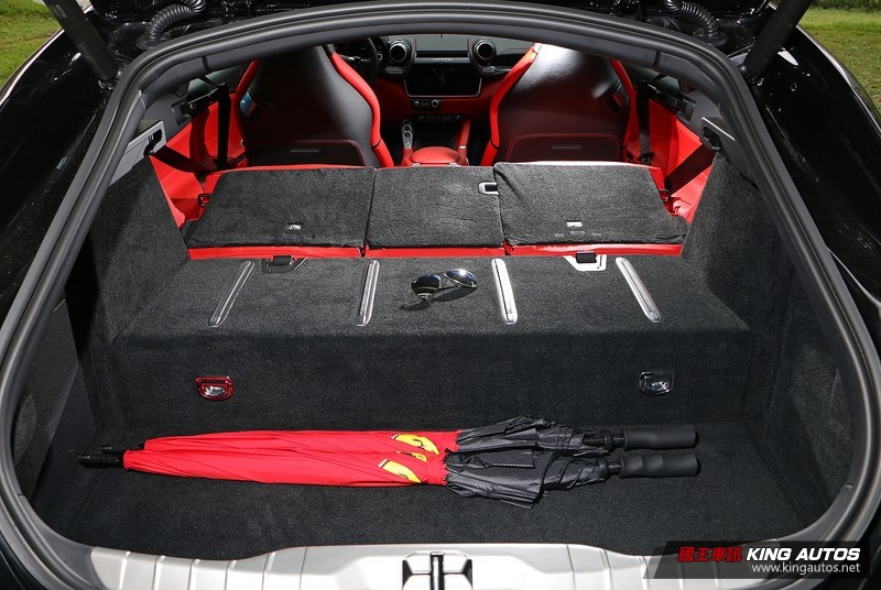 感受喘息與脈動─《Ferrari GTC4Lusso T》試駕報導 感受喘息與脈動─《Ferrari GTC4Lusso T》試駕報導