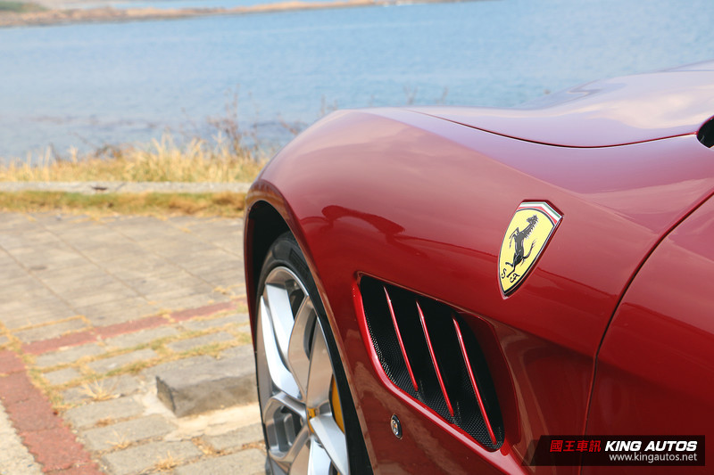感受喘息與脈動─《Ferrari GTC4Lusso T》試駕報導 感受喘息與脈動─《Ferrari GTC4Lusso T》試駕報導