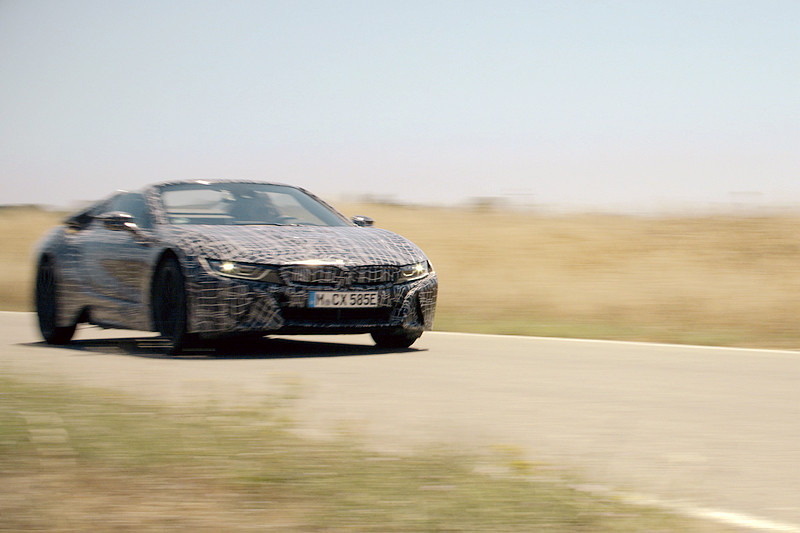 上空油電寶馬《BMW i8 Roadster》預告影片再釋出 有望2018法蘭克福車展亮相 上空油電寶馬《BMW i8 Roadster》預告影片再釋出 有望2018法蘭克福車展亮相