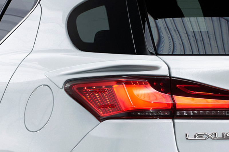 TRD加持更顯動感 小改款《Lexus CT 200h F Sport》專用套件同步發表 TRD加持更顯動感 小改款《Lexus CT 200h F Sport》專用套件同步發表