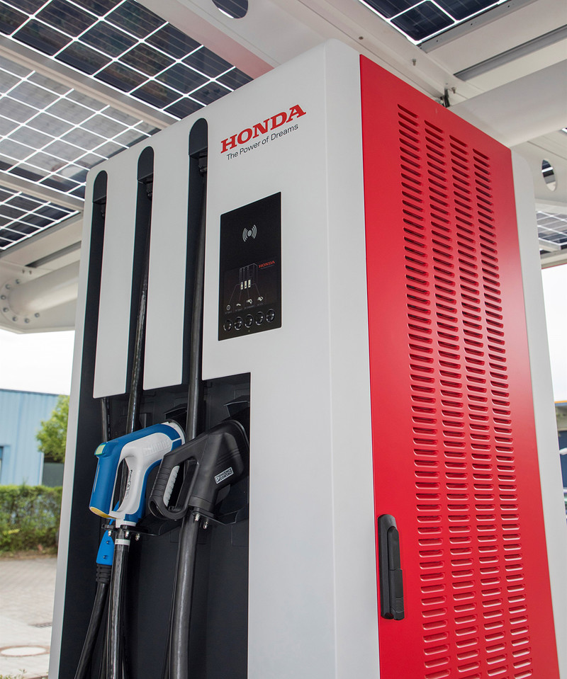 《Urban EV》概念與《CR-V Hybrid》齊發 《Honda》法蘭克福車展揭示新能源戰略 《Urban EV》概念與《CR-V Hybrid》齊發 《Honda》法蘭克福車展揭示新能源戰略