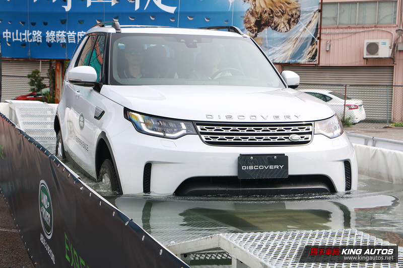 維持預售價 《Land Rover Discovery》4車型349萬元起登陸臺灣 維持預售價 《Land Rover Discovery》4車型349萬元起登陸臺灣