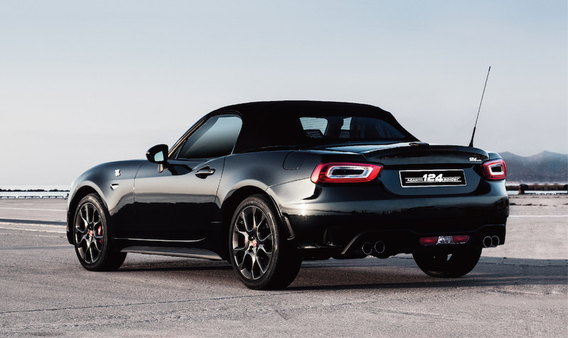 《Abarth 124 Spider 1 Year Anniversary》日本限量慶周年 《Abarth 124 Spider 1 Year Anniversary》日本限量慶周年