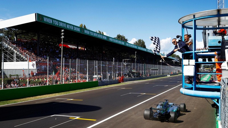 2017 F1義大利站:《Mercedes》奪冠亞軍 Hamilton拿下積分榜首 2017 F1義大利站:《Mercedes》奪冠亞軍 Hamilton拿下積分榜首