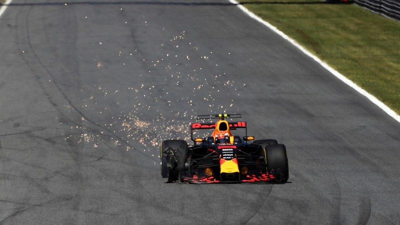 2017 F1義大利站:《Mercedes》奪冠亞軍 Hamilton拿下積分榜首 2017 F1義大利站:《Mercedes》奪冠亞軍 Hamilton拿下積分榜首