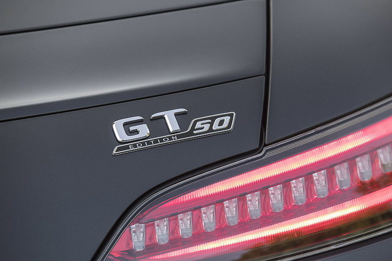 《AMG》50週年又一波性能攻勢 《AMG GT C Coupé Edition 50》與《AMG GT Roadster》同步展