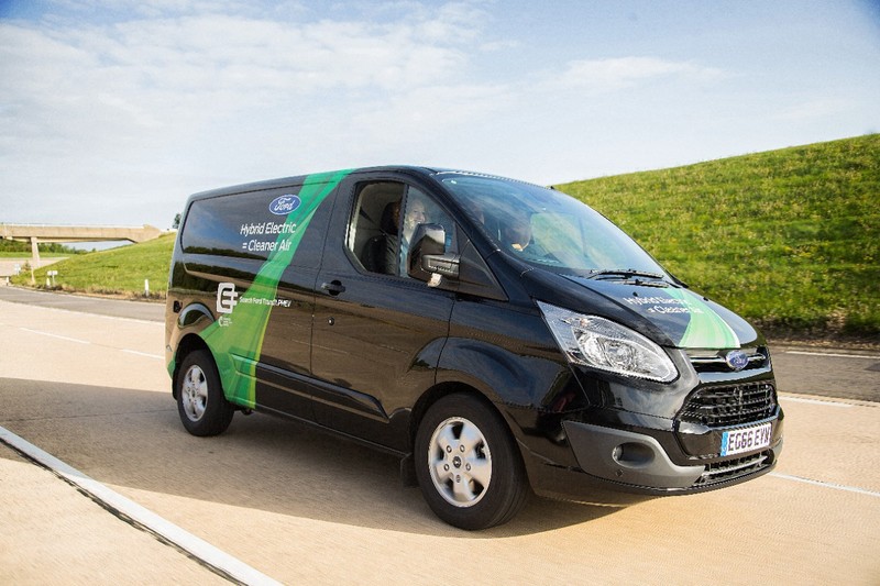《Ford Transit Custom PHEV》綠能新作英國上路測試 《Ford Transit Custom PHEV》綠能新作英國上路測試