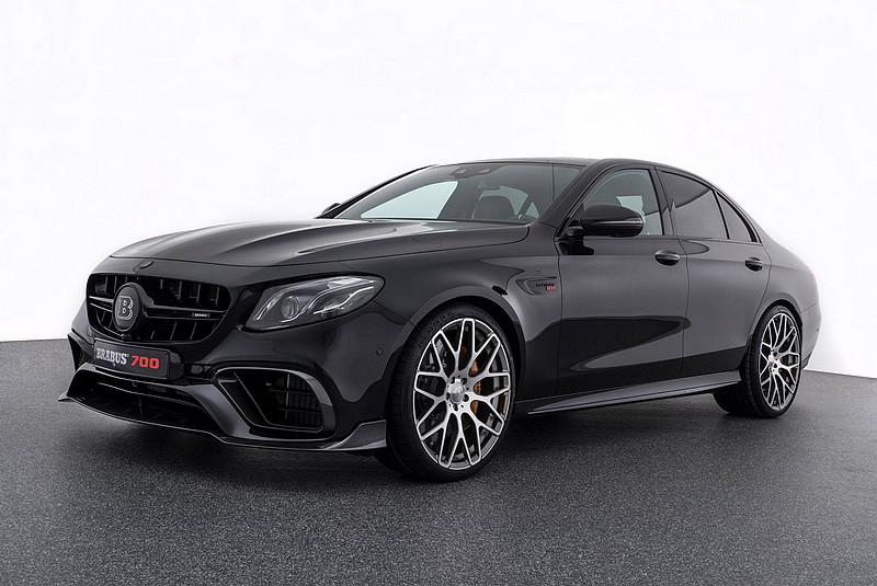 新一代博速火箭跑房 《Mercedes-AMG E 63》化身Brabus 700就是猛發700hp豪力 新一代博速火箭跑房 《Mercedes-AMG E 63》化身Brabus 700就是猛發700hp豪力