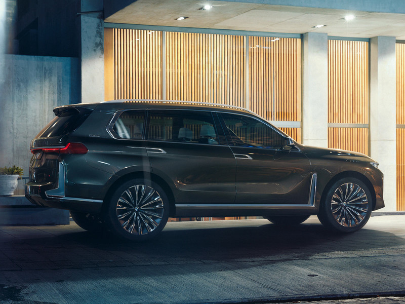 《BMW X7 iPerformance Concept》提前曝光 預約法蘭克福車展準時亮相 《BMW X7 iPerformance Concept》提前曝光 預約法蘭克福車展準時亮相