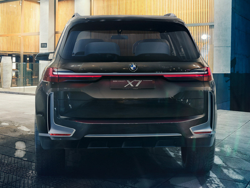 《BMW X7 iPerformance Concept》提前曝光 預約法蘭克福車展準時亮相 《BMW X7 iPerformance Concept》提前曝光 預約法蘭克福車展準時亮相