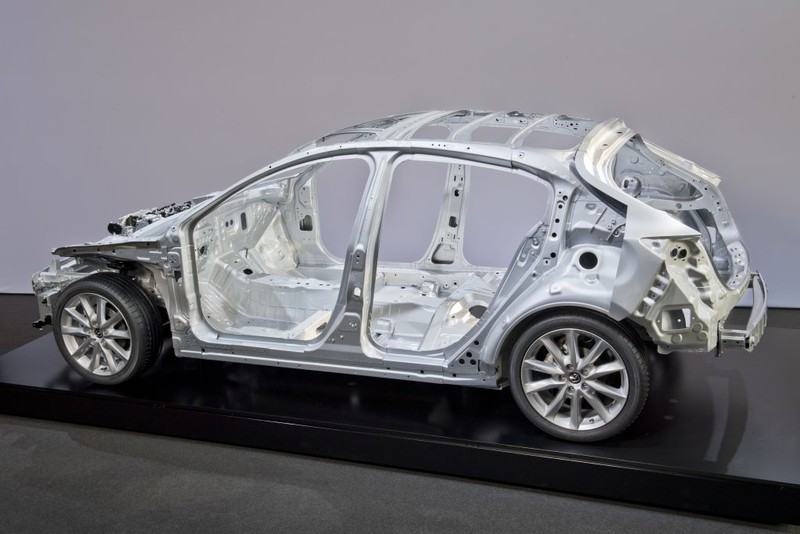 預覽下一代馬3創新科技 《Mazda》再度揭露Skyactiv-X引擎與車體底盤設計 預覽下一代馬3創新科技 《Mazda》再度揭露Skyactiv-X引擎與車體底盤設計
