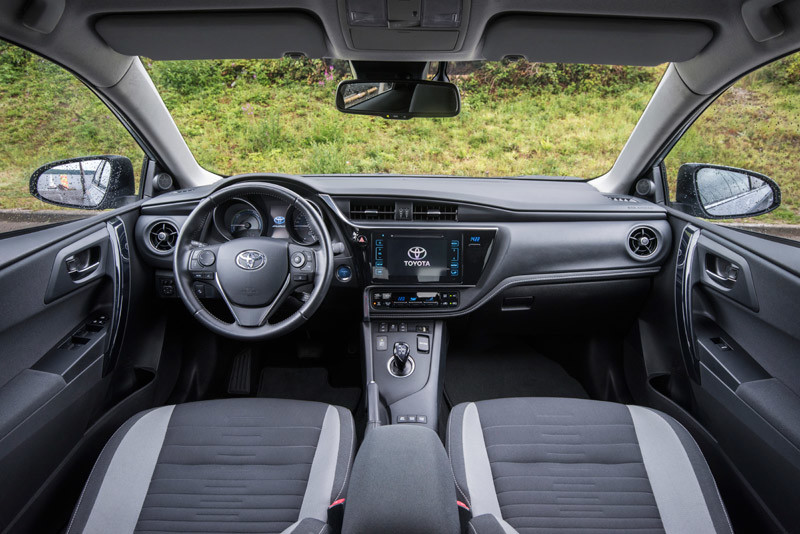 《Toyota Auris Touring Sports Freestyle》跨界外衣穿上身 《Toyota Auris Touring Sports Freestyle》跨界外衣穿上身