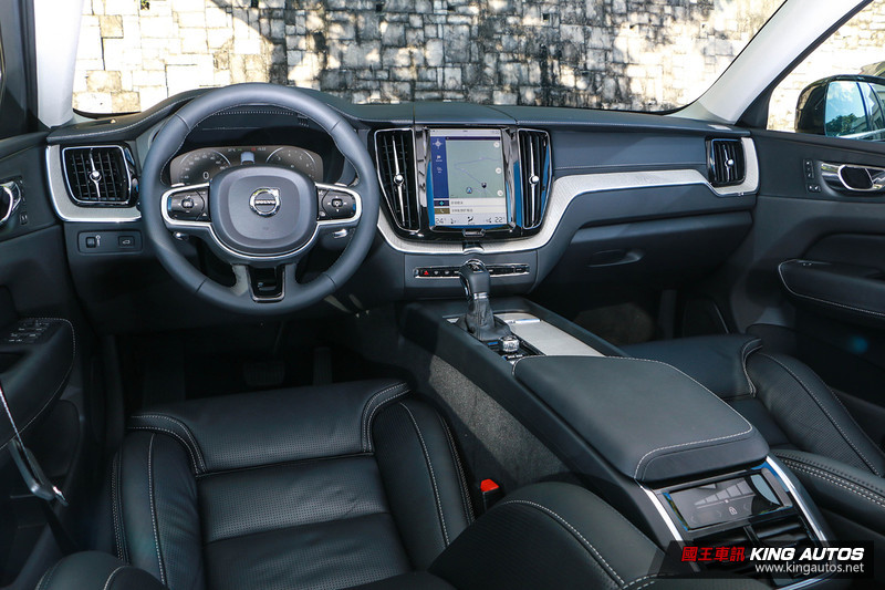有了他,又何須再顧盼─《Volvo XC60 T6 Inscription》試駕報導 有了他,又何須再顧盼─《Volvo XC60 T6 Inscription》試駕報導