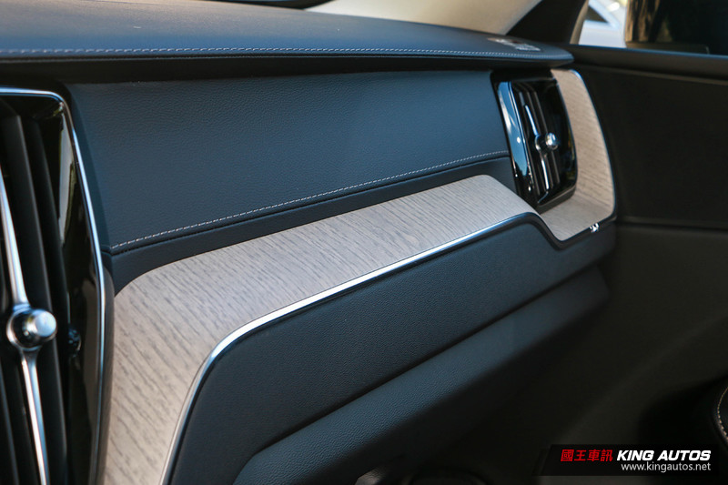有了他,又何須再顧盼─《Volvo XC60 T6 Inscription》試駕報導 有了他,又何須再顧盼─《Volvo XC60 T6 Inscription》試駕報導