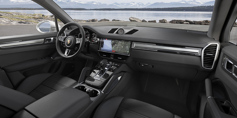 《Porsche Cayenne Turbo》改款現身 臺灣預售同步展開 《Porsche Cayenne Turbo》改款現身 臺灣預售同步展開