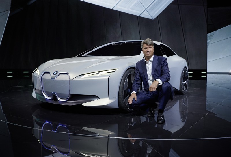 預覽《BMW》電能概念 《X7 iPerformance》&《i Vision Dynamics》法蘭克福連袂登場 預覽《BMW》電能概念 《X7 iPerformance》&《i Vision Dynamics》法蘭克福連袂登場