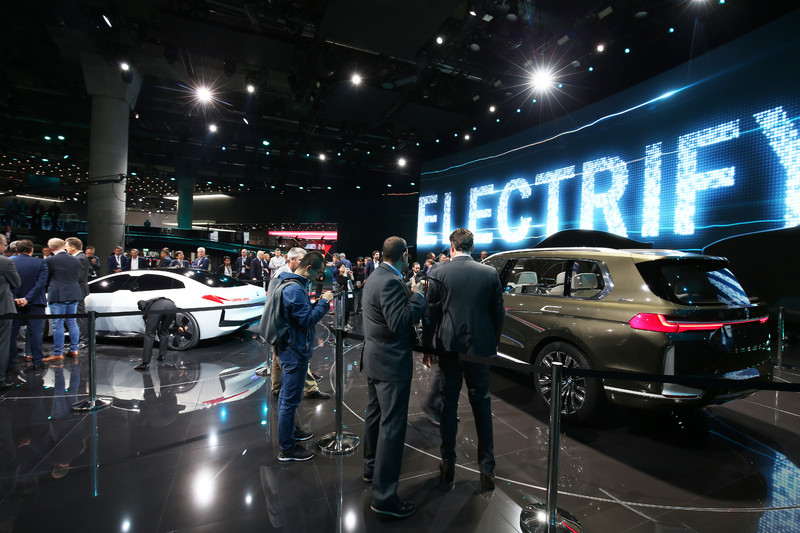 預覽《BMW》電能概念 《X7 iPerformance》&《i Vision Dynamics》法蘭克福連袂登場 預覽《BMW》電能概念 《X7 iPerformance》&《i Vision Dynamics》法蘭克福連袂登場