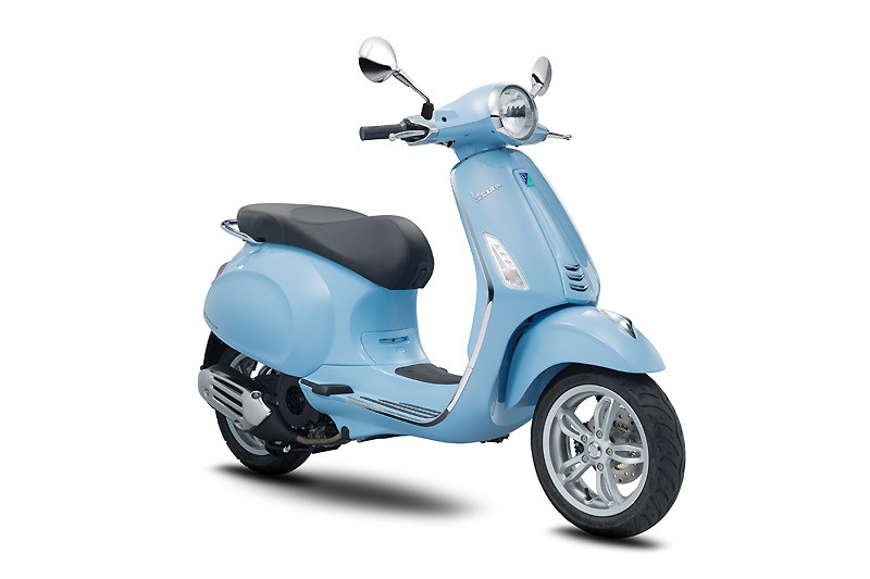 《Vespa Sprint Sport》、《Primavera》限量新色車型魅力襲台 《Vespa Sprint Sport》、《Primavera》限量新色車型魅力襲台