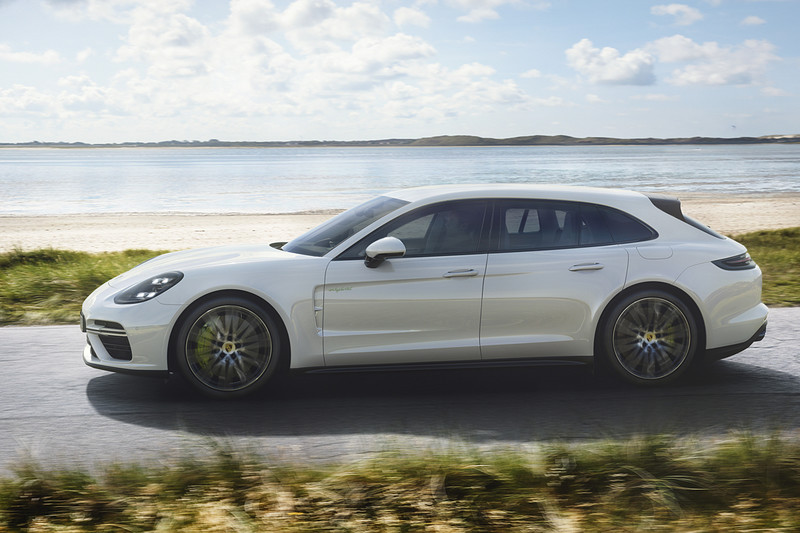 《Porsche Panamera Turbo E-Hybrid Sport Turismo》亮相 身懷680匹馬力化身最強旅行 《Porsche Panamera Turbo E-Hybrid Sport Turismo》亮相 身懷680匹馬力化身最強旅行