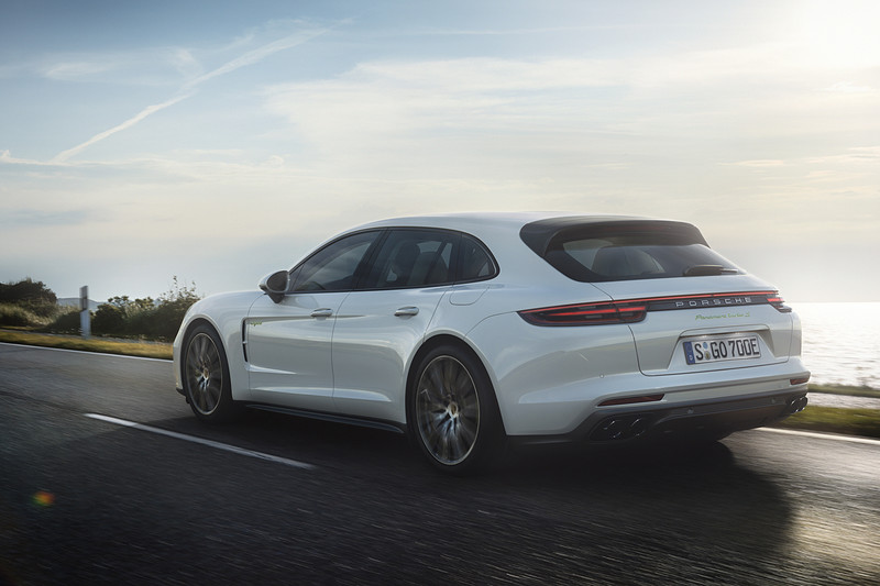 《Porsche Panamera Turbo E-Hybrid Sport Turismo》亮相 身懷680匹馬力化身最強旅行 《Porsche Panamera Turbo E-Hybrid Sport Turismo》亮相 身懷680匹馬力化身最強旅行